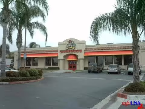 The Store's Exterior before receiving the 2005 Update (PC: infogroup)