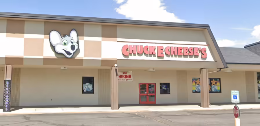 Street view of the store's Exterior before the 2.0 remodel (August 2021) (PC: Google Maps)