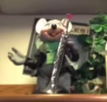 [[Sun Valley, CA (8375 Laurel Canyon Blvd)]] Chuck w/ Trumpet