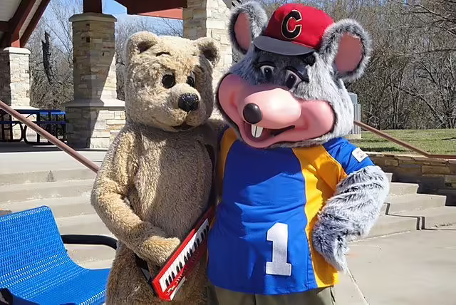 Chuck E. with The Break Dancing Teddy Bear (Alowicious Dimpleton)