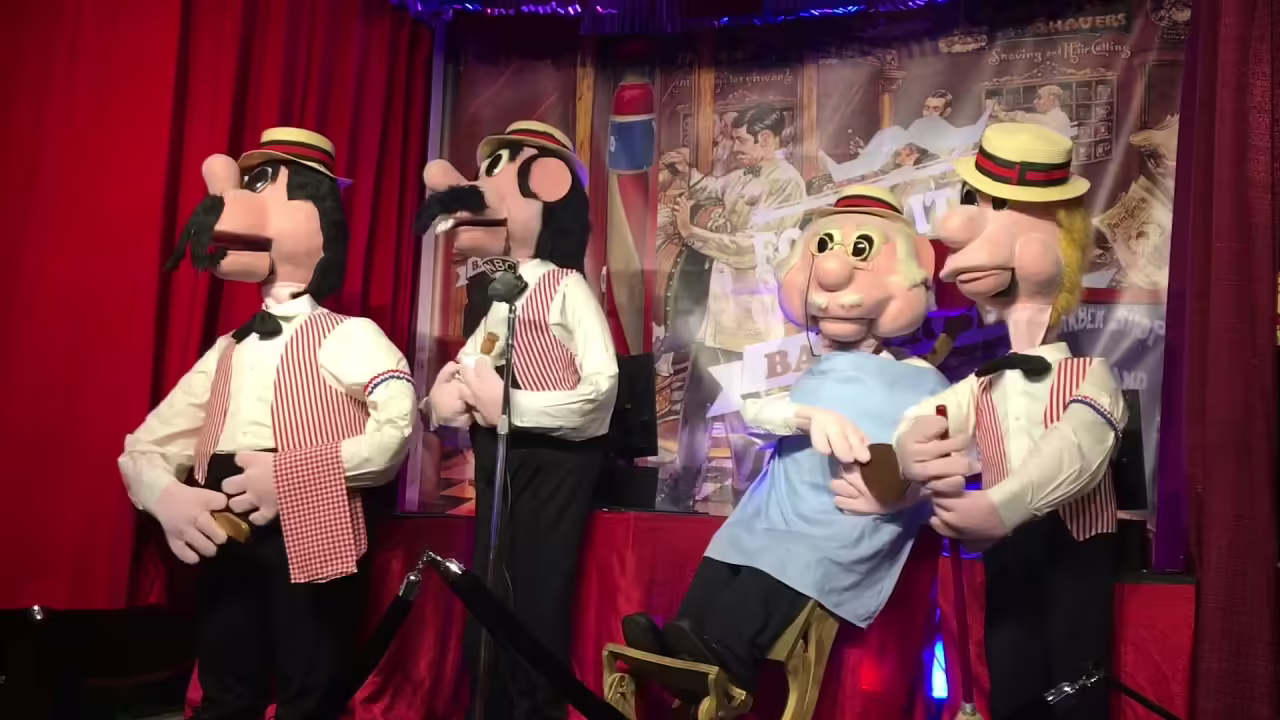 The set restored and placed at the ''Volo Auto Museum''