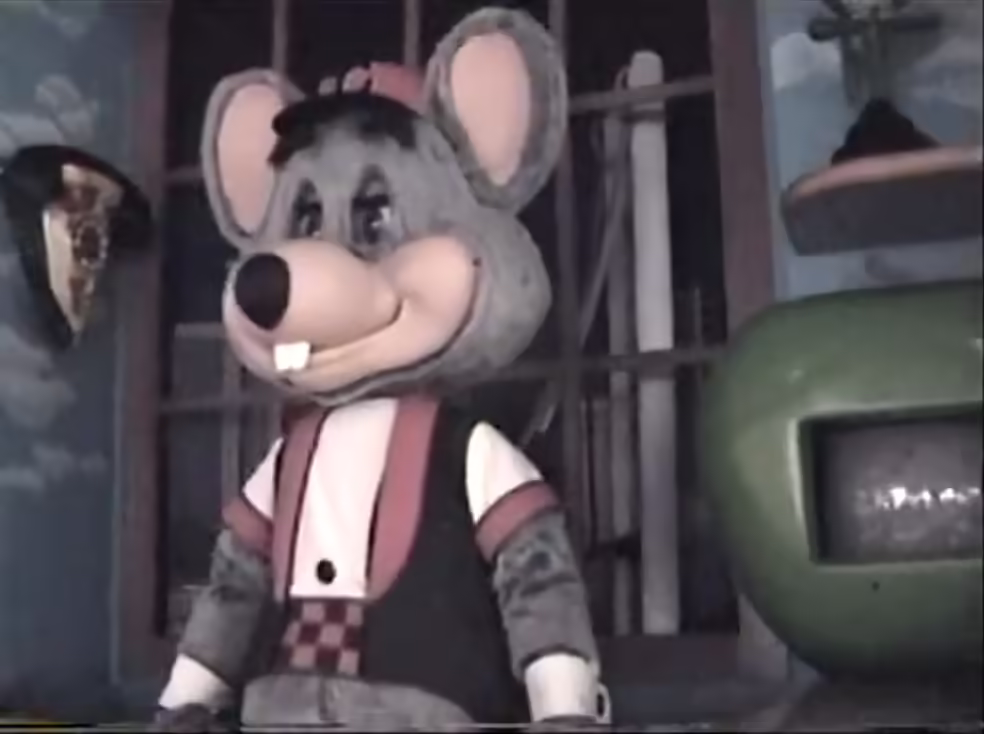 The store's [[Chuck E. Cheese 32m (Animatronic)