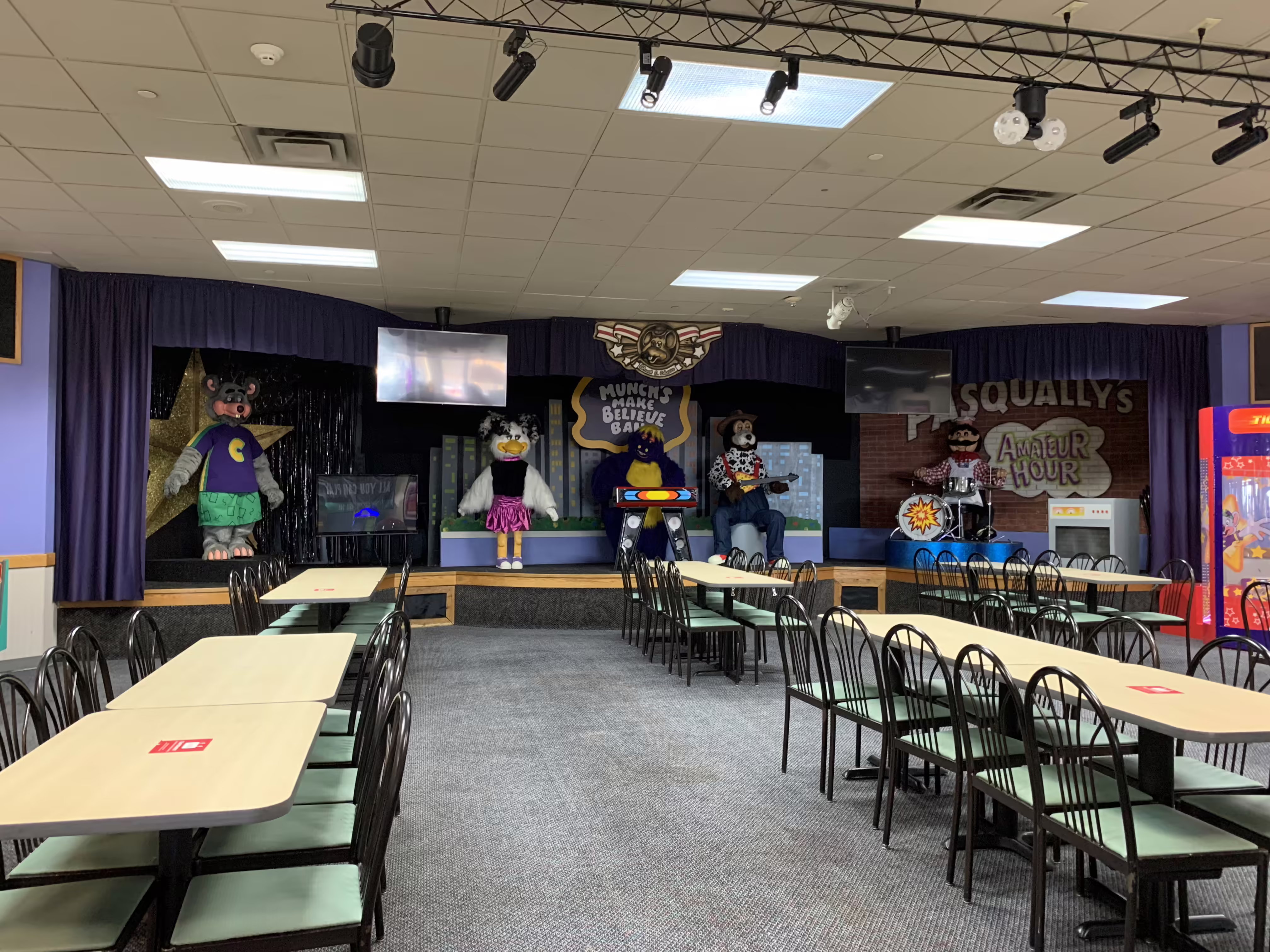 Laurel's 3-Stage in February 2021. (PC: RetailRyan on Flickr)