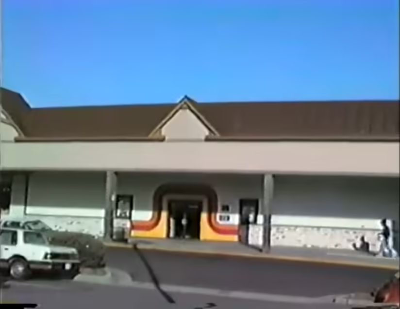 Exterior as a ShowBiz Pizza Place, 1987.