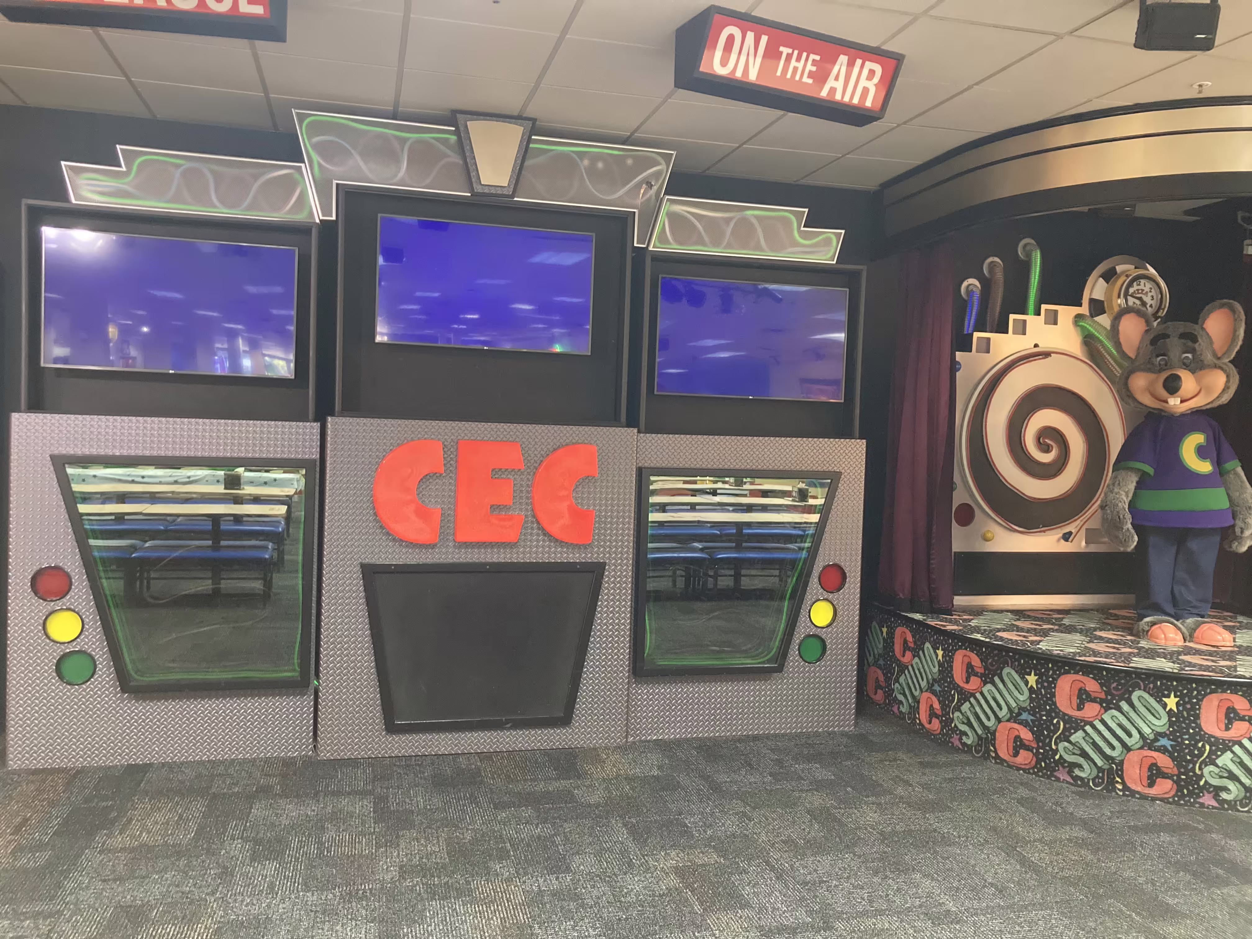 The stage before being turned on. (June 18th 2023)