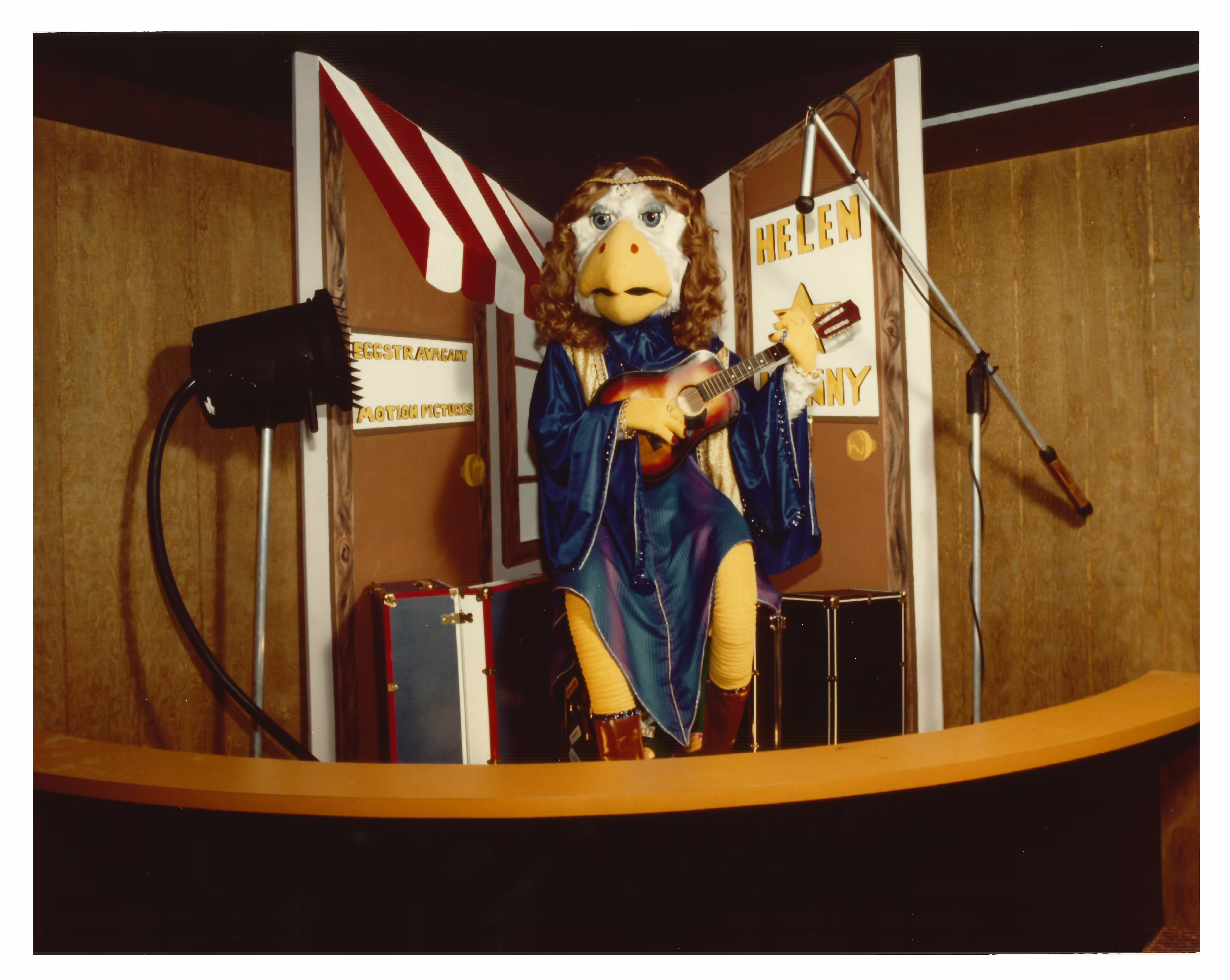 The Lounge Helen Animatronic