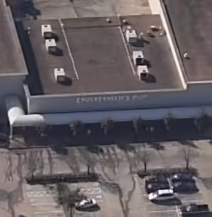 The store's exterior before receiving the 2005 remodel. (2004)