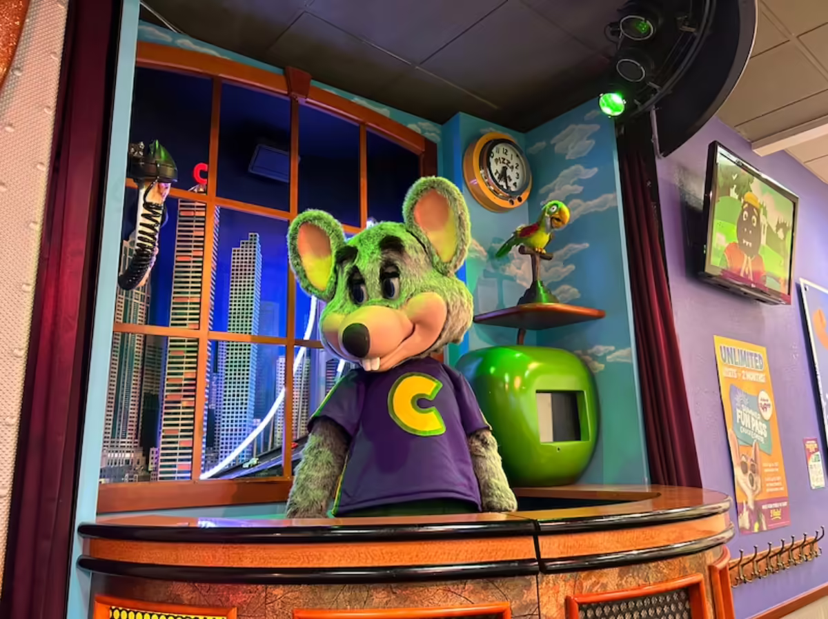 MassLive Promotional Photo (June 2024)https://www.masslive.com/entertainment/2024/06/only-2-mass-chuck-e-cheeses-still-have-animatronics-but-thats-about-to-change.html
