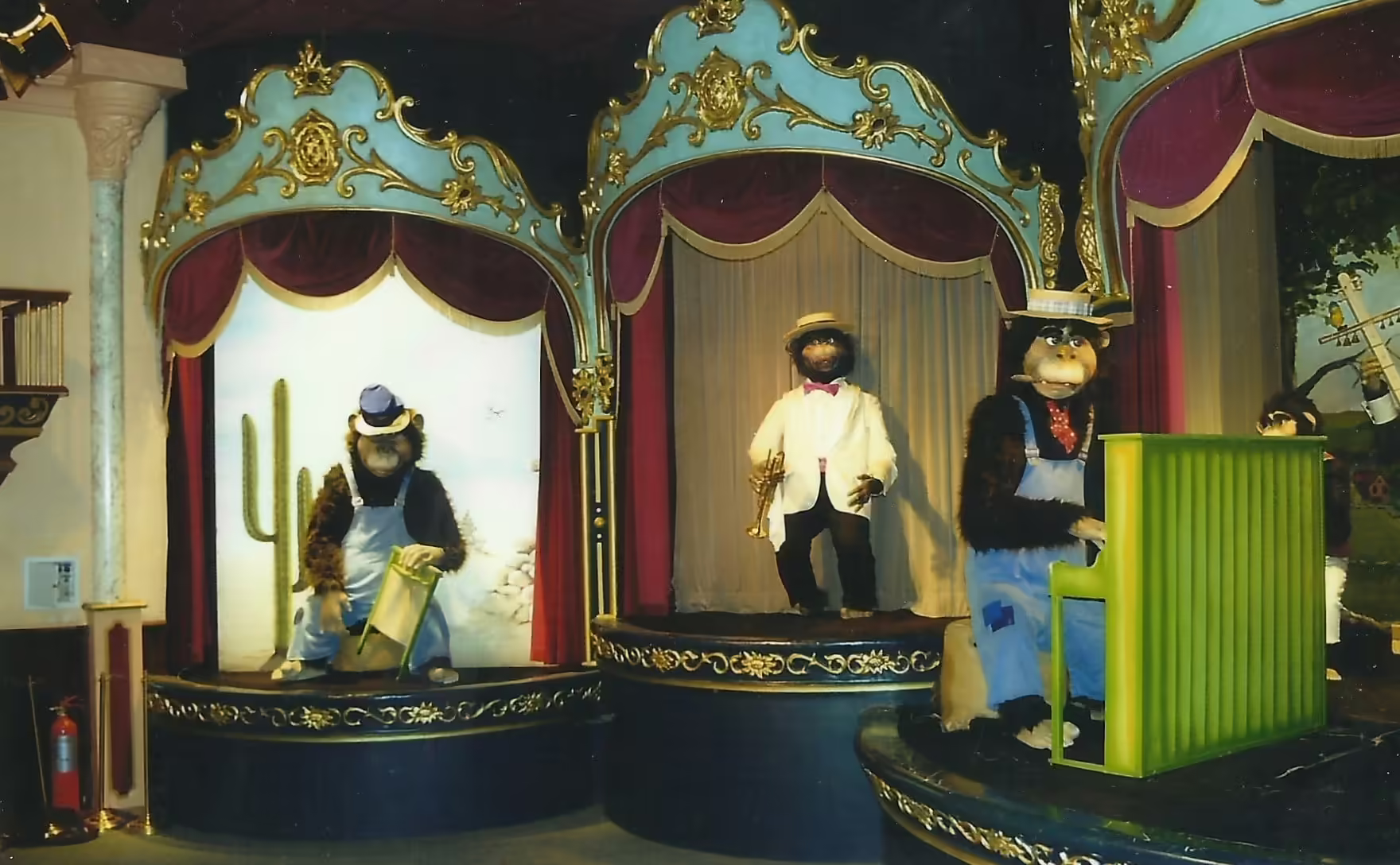 Hellendoorn Western Monkey on Washboard, Louis Armstrong Monkey, & Gorilla Pianist