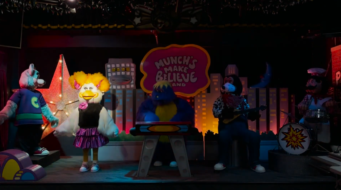 Screenshot of 'Zip-A-Dee-Doo-Dah Performed by Helen Henny' by 'Watootsi Jenkins'