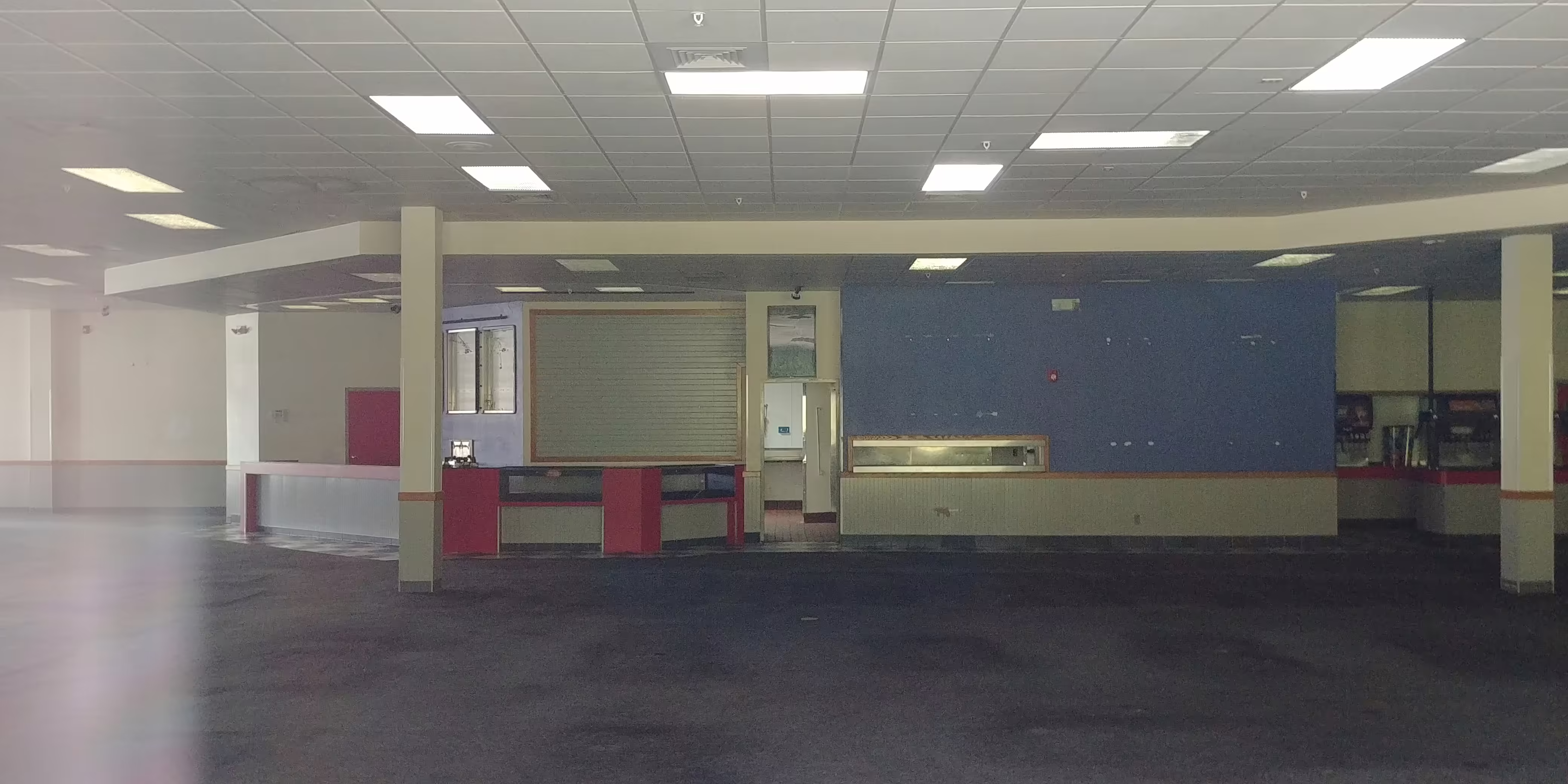 Middle Section post cleanout with Beverage Station items still inside. (October 3, 2019)