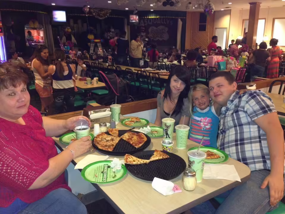 Dining family (2010s)