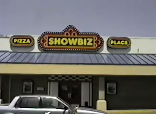 Cedar Rapids exterior as a ShowBiz Pizza. (1992)