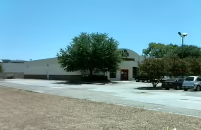 Exterior photo taken in the early-mid 2000s. (PC: yellowpages.com)