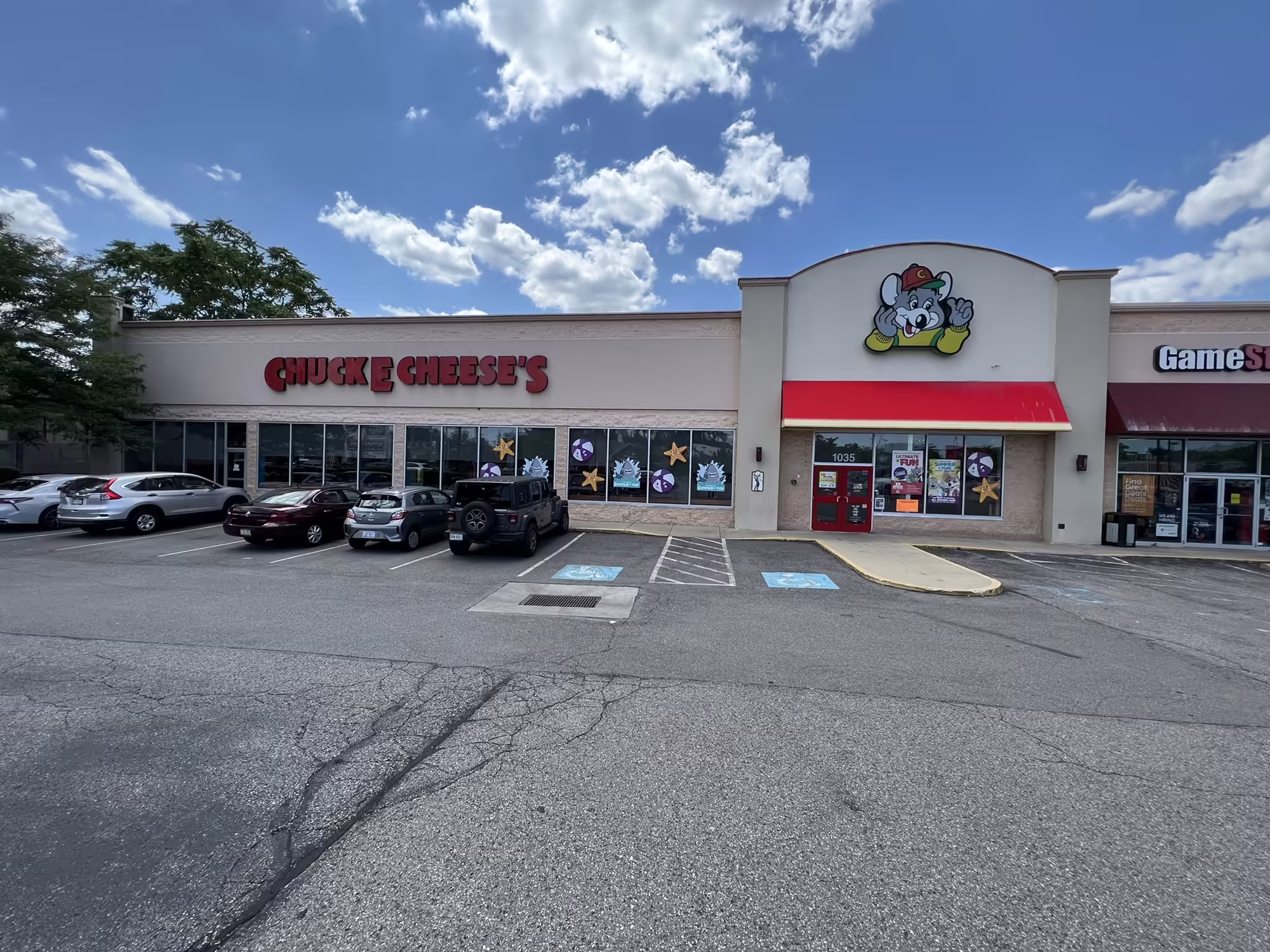 Bridgeville's exterior before the 2.0 Remodel (July 2022)