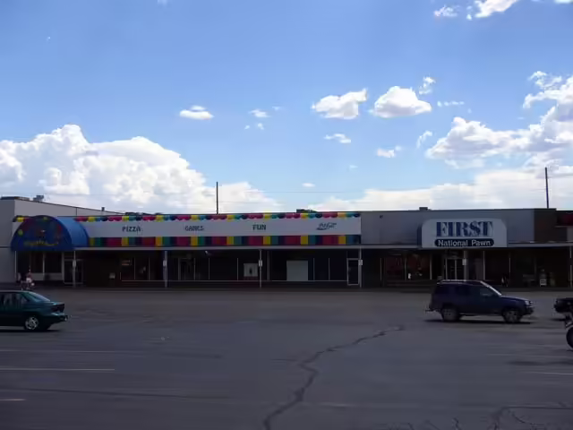 Entrance to Gigglebee's in Rapid City
