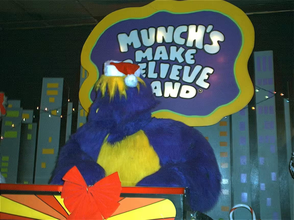 Mr. Munch (Holiday 2002)